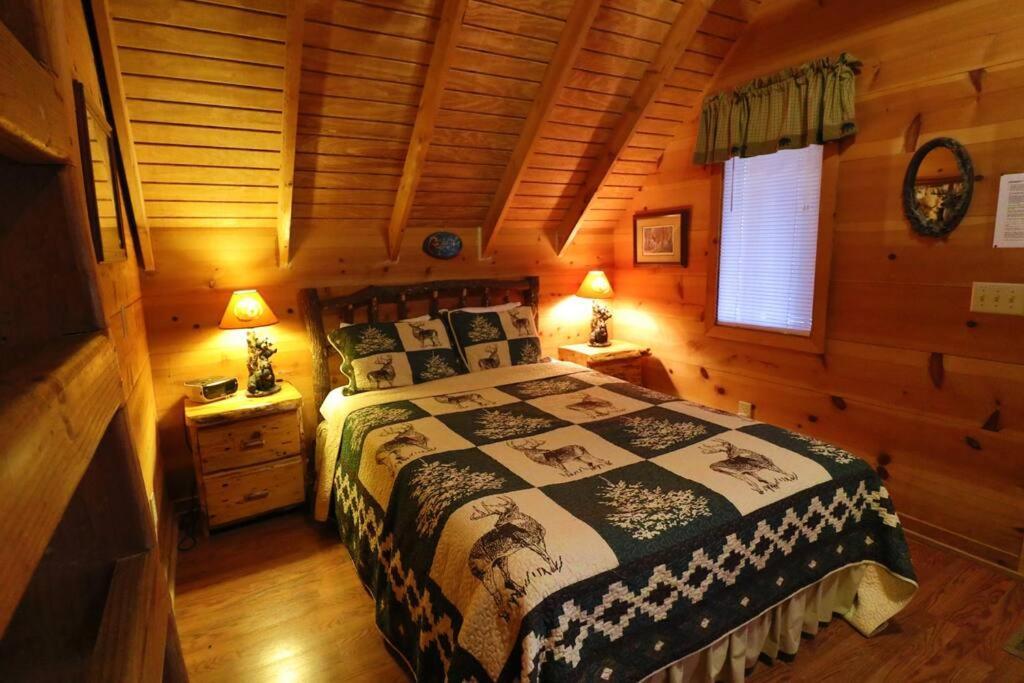 Cozy Cabin W/ Fireplace 3 Minutes To Helen! #2. Exterior photo