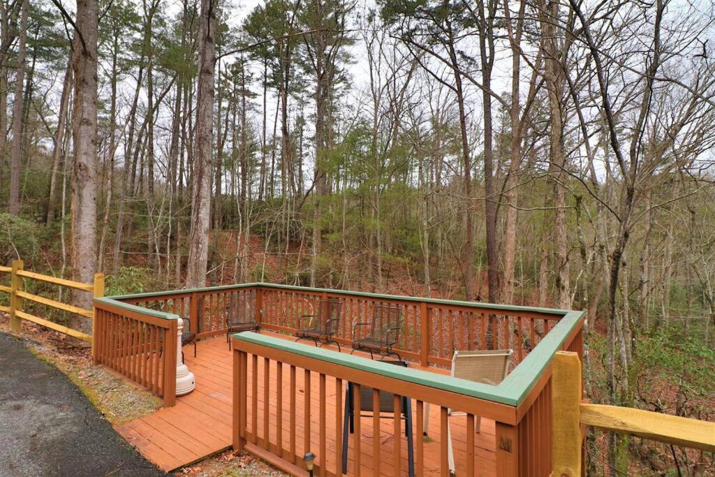 Cozy Cabin W/ Fireplace 3 Minutes To Helen! #2. Exterior photo
